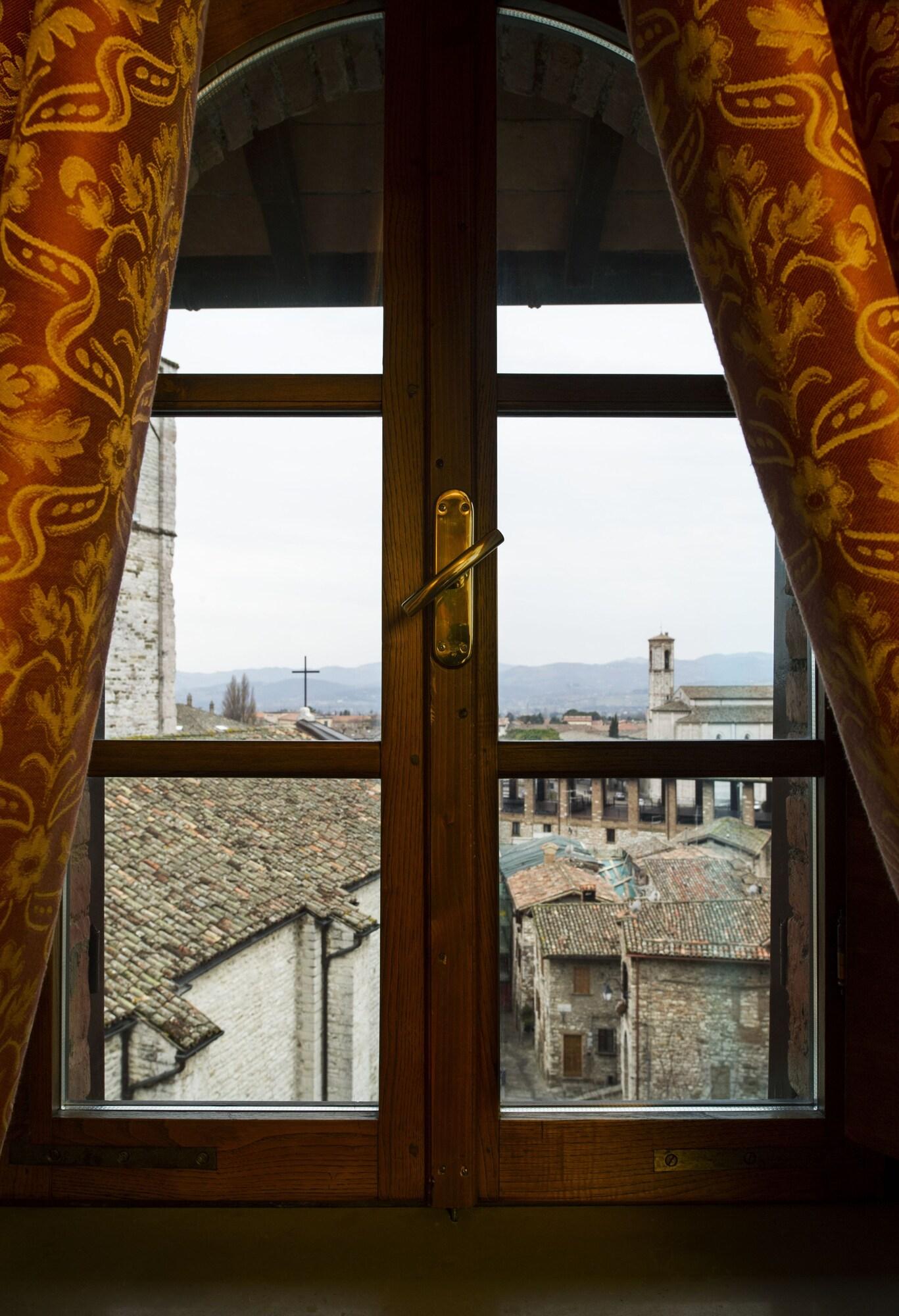 Hotel Gattapone Gubbio Exterior foto